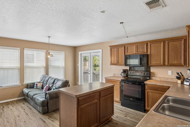 7938 Mainland Woods, San Antonio, TX 78250