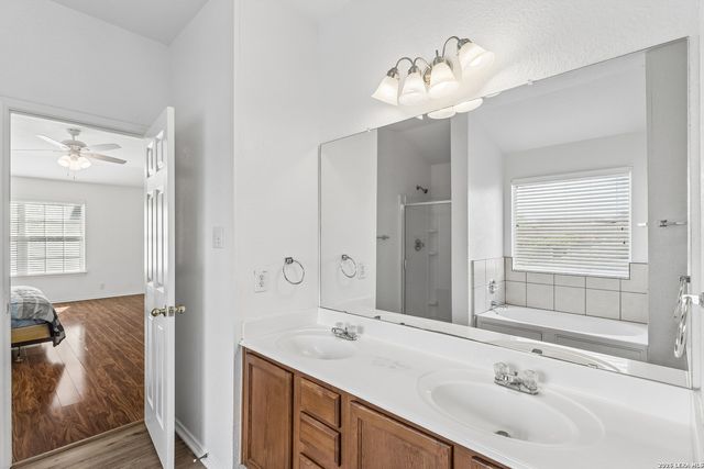 7938 Mainland Woods, San Antonio, TX 78250