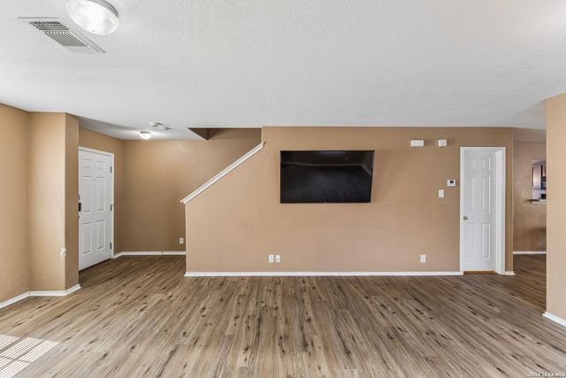 7938 Mainland Woods, San Antonio, TX 78250