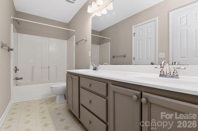 1823 Birch Heights Court, Charlotte, NC 28213