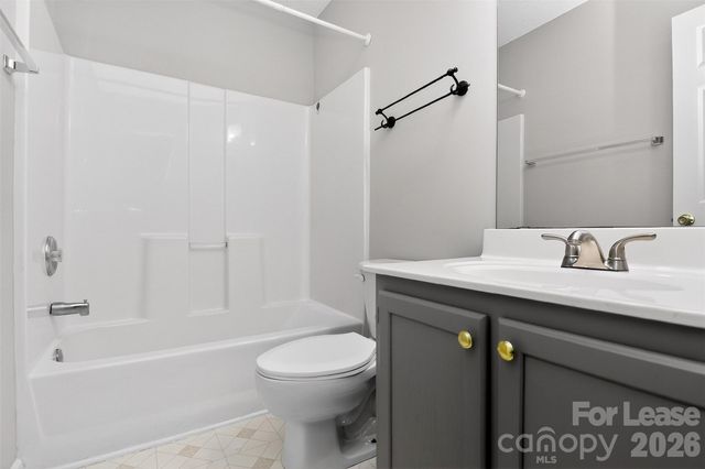 1823 Birch Heights Court, Charlotte, NC 28213