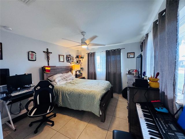 141 SW 48TH TERRACE, Cape Coral, FL 33914