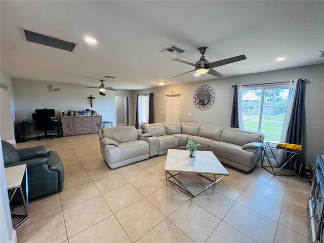141 SW 48TH TERRACE, Cape Coral, FL 33914
