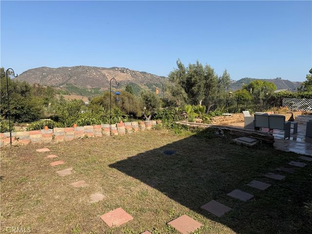 3252 Via Altamira, Fallbrook, CA 92028