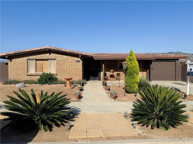 3252 Via Altamira, Fallbrook, CA 92028