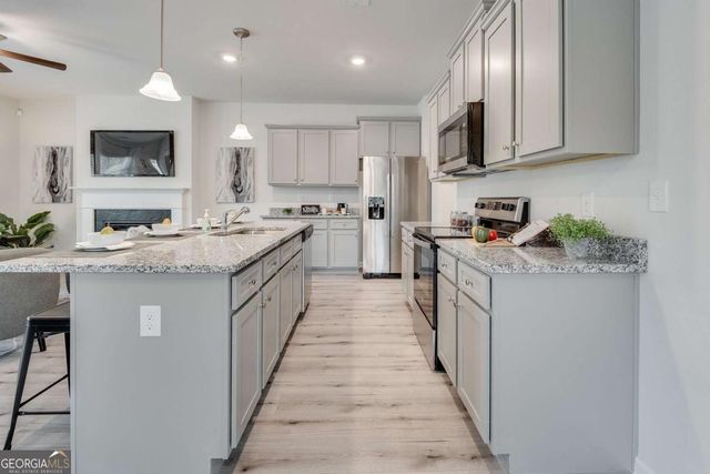 1711 Hillview Lane, Lithonia, GA 30058