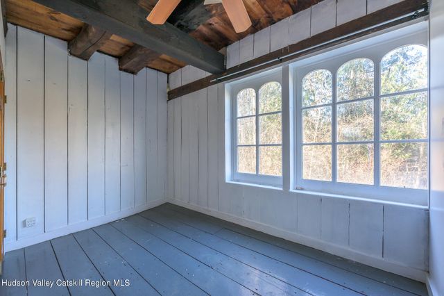 91 Scheller Park Road, New Baltimore, NY 12124