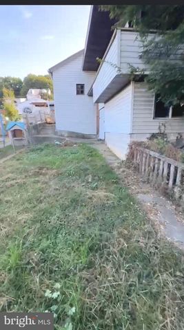 838 W PINE ST, Coal Township, PA 17866