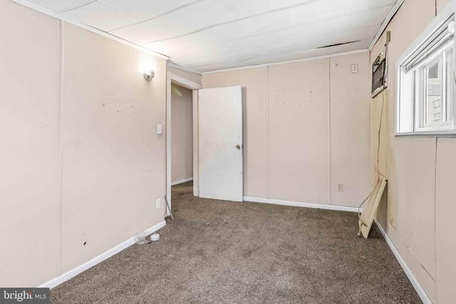 838 W PINE ST, Coal Township, PA 17866