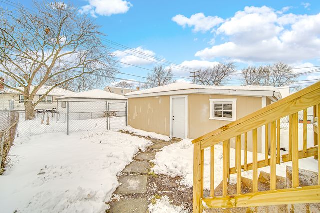 386 Paxton Avenue, Calumet City, IL 60409