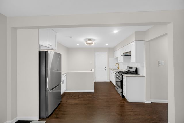 386 Paxton Avenue, Calumet City, IL 60409