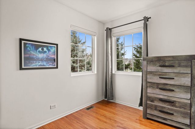 6131 Canterbury Lane, Hoffman Estates, IL 60192