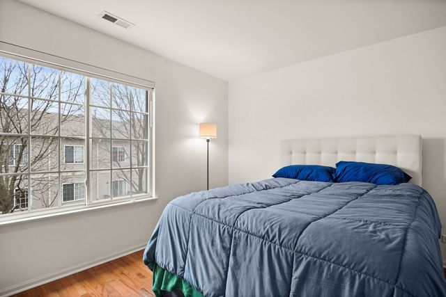 6131 Canterbury Lane, Hoffman Estates, IL 60192