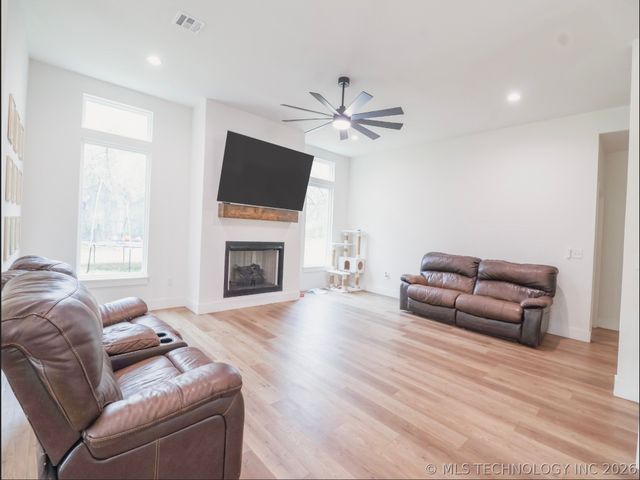 1000 S Moccasin Place, Sapulpa, OK 74066