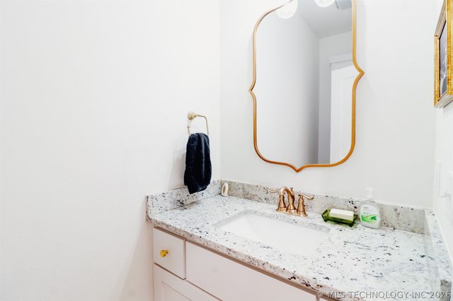 1000 S Moccasin Place, Sapulpa, OK 74066