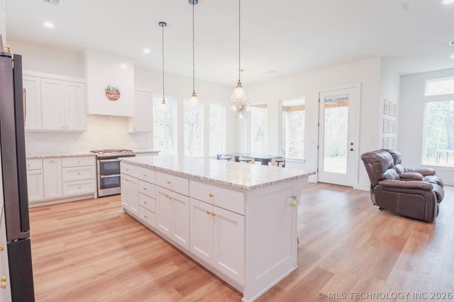 1000 S Moccasin Place, Sapulpa, OK 74066