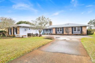 5177 Choctaw Ave, Pensacola, FL 32507