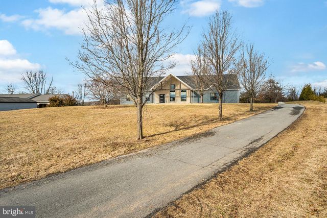 158 SHERBY LN, Shermans Dale, PA 17090