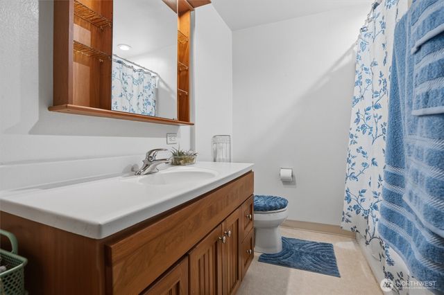3202 Crystal Springs Road W, University Place, WA 98466