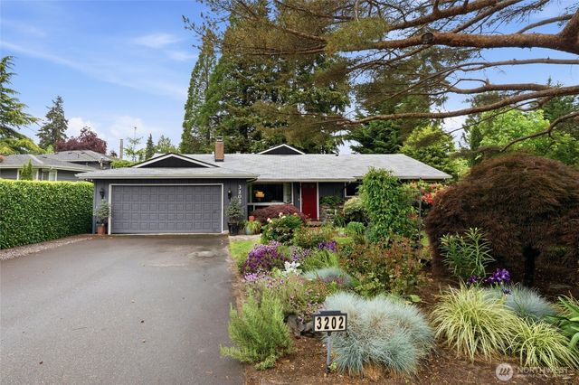 3202 Crystal Springs Road W, University Place, WA 98466