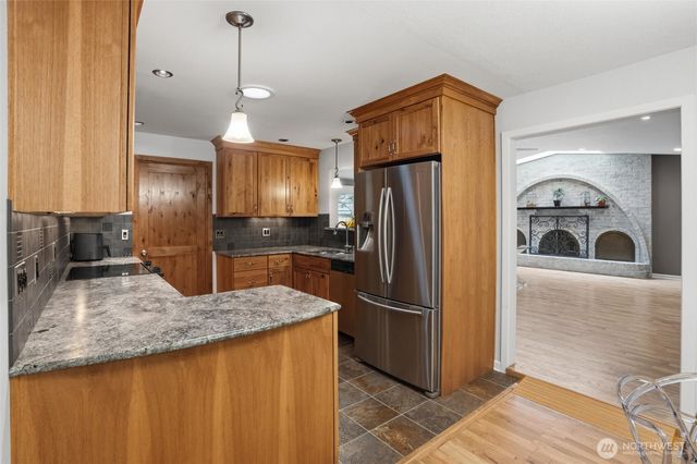 3202 Crystal Springs Road W, University Place, WA 98466