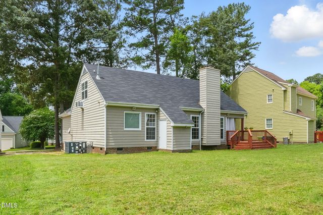 4905 Knightsbridge Way, Raleigh, NC 27604