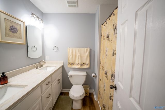 18344 Foxford Lane, Athens, AL 35613