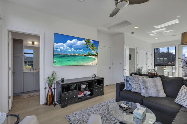 268 Neruda Avenue, Columbus, OH 43215