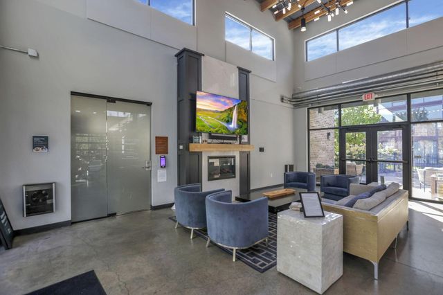 268 Neruda Avenue, Columbus, OH 43215