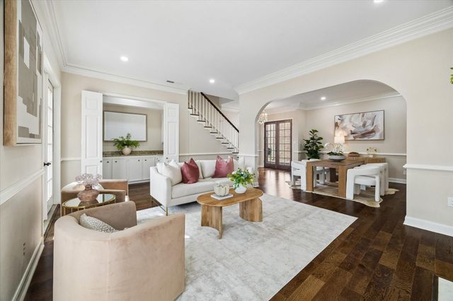 1727 Nantucket Drive, Houston, TX 77057