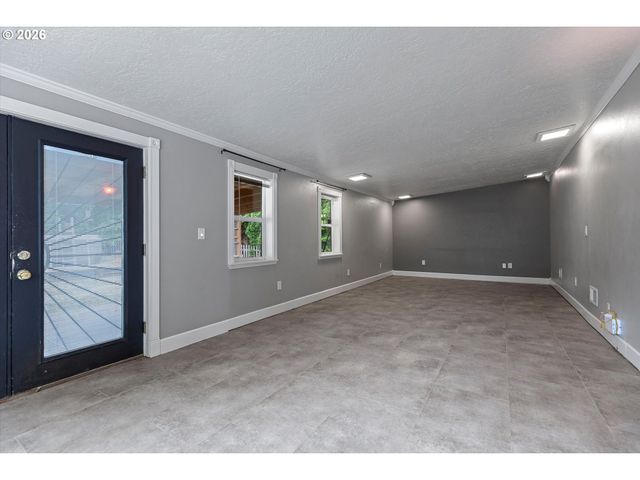 2221 Sw INDIAN MARY Ct, Troutdale, OR 97060