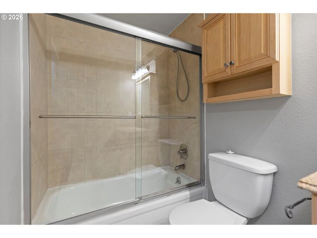 2221 Sw INDIAN MARY Ct, Troutdale, OR 97060