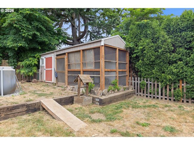 2221 Sw INDIAN MARY Ct, Troutdale, OR 97060