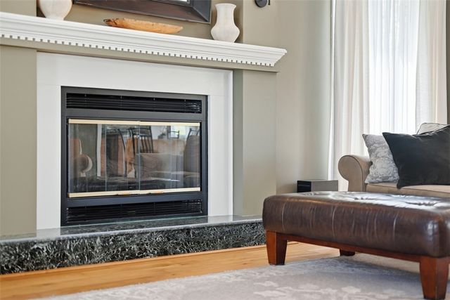 98 Firethorn Rd, Economy, PA 15005