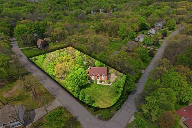 98 Firethorn Rd, Economy, PA 15005