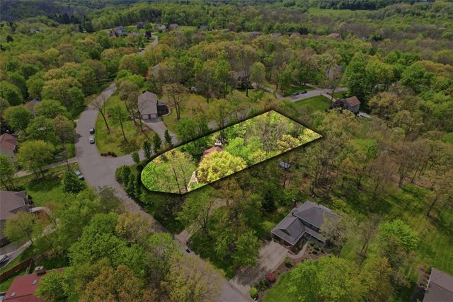 98 Firethorn Rd, Economy, PA 15005