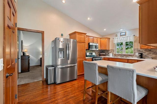 5529 W BROOKVIEW DRIVE, Appleton, WI 54913