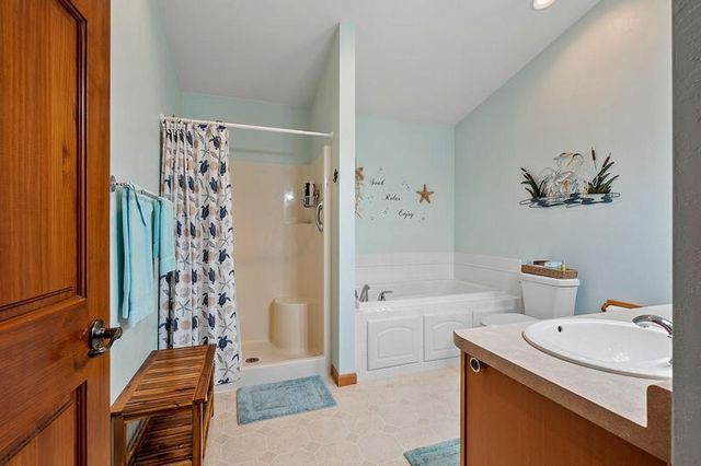 5529 W BROOKVIEW DRIVE, Appleton, WI 54913