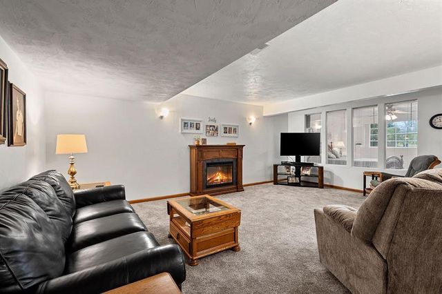 5529 W BROOKVIEW DRIVE, Appleton, WI 54913