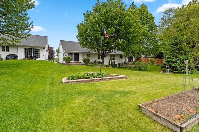 5529 W BROOKVIEW DRIVE, Appleton, WI 54913