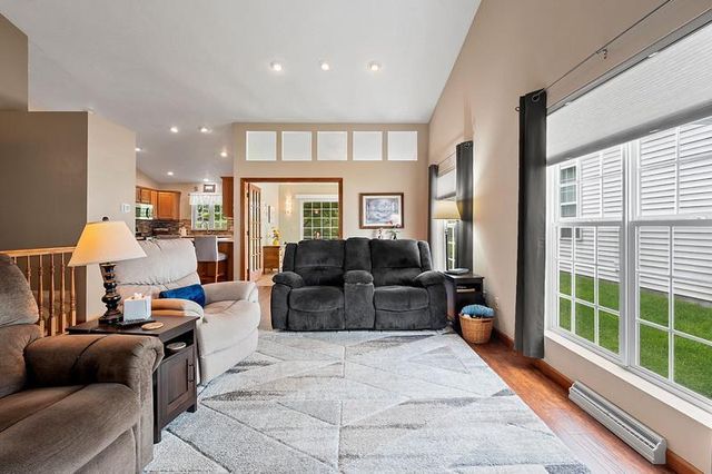 5529 W BROOKVIEW DRIVE, Appleton, WI 54913