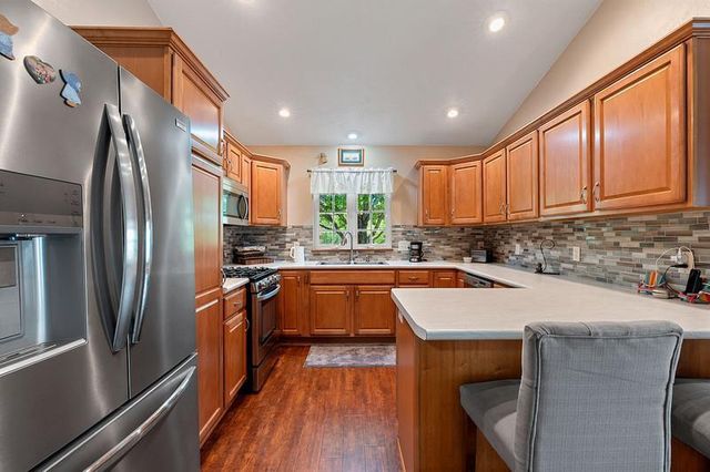 5529 W BROOKVIEW DRIVE, Appleton, WI 54913