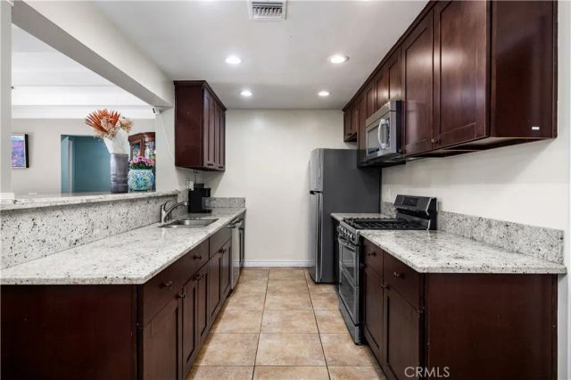 4566 Lower Live Oak Canyon, La Verne, CA 91750