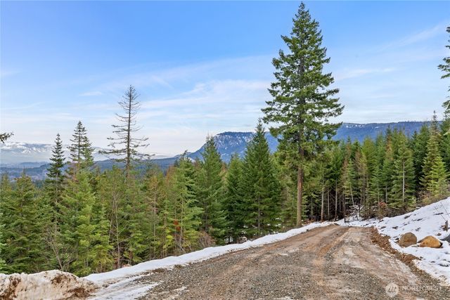 901 Whisper Creek Drive, Cle Elum, WA 98922