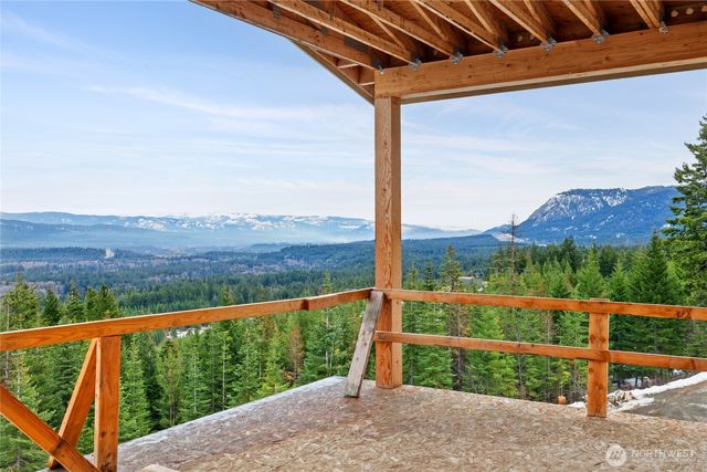 901 Whisper Creek Drive, Cle Elum, WA 98922