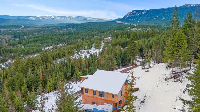 901 Whisper Creek Drive, Cle Elum, WA 98922
