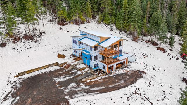 901 Whisper Creek Drive, Cle Elum, WA 98922