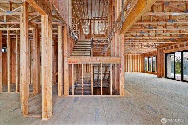 901 Whisper Creek Drive, Cle Elum, WA 98922