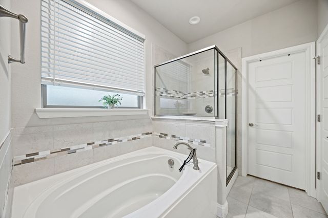 1404 Eagle Nest Drive, Azle, TX 76020
