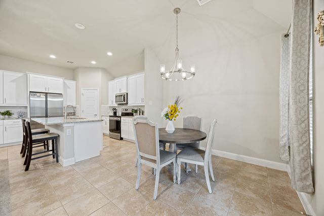 1404 Eagle Nest Drive, Azle, TX 76020